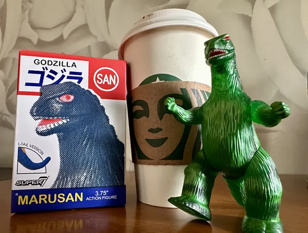 Marusan Godzilla, L-Tail Version: With the box