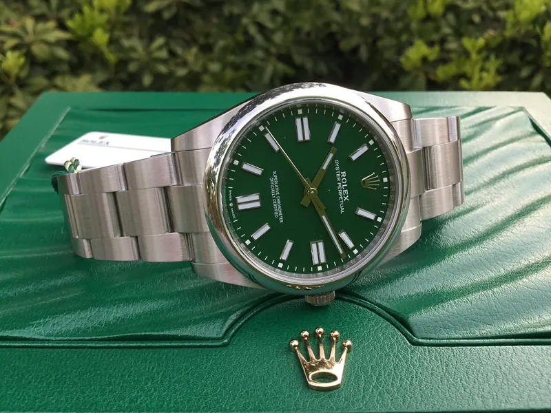 Rolex Oyster Perpetual 41 124300 watch